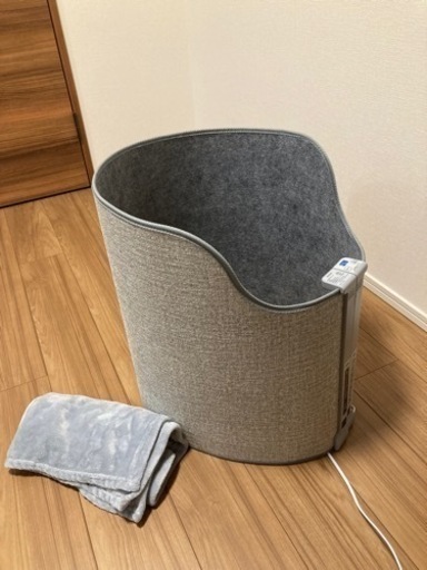 【新品未使用】遠赤外線パネルヒーター