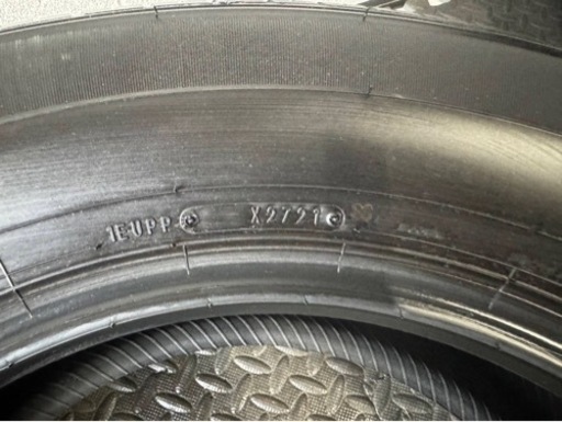 ダンロップ  グラントレックAT23  265/65R18  製造2021年