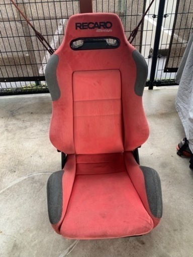 レカロシート　ミレニアム　SR-3 500個限定　レッド