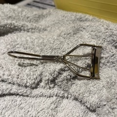 お話中【新品未使用】SHISEIDO ビューラーの画像