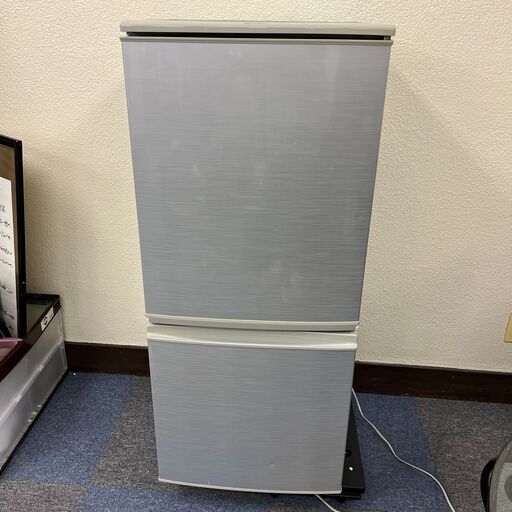【稼動品】SHARP シャープ ノンフロン冷凍冷蔵庫 SJ-14Y-S 137L 冷蔵庫 家電 家庭用家電 35kg 2014年製