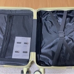 【取引先決定】スーツケースSSサイズ　多機能　パステルイエローの画像