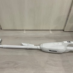 マキタ　充電式クリーナー(バッテリ・充電器別売)  [紙パック式...