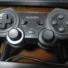 【値下げ】　　ゲーミングマウス＆PC用ゲームパッド＆ノーマルキーボード3点セットの画像