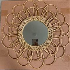 ラタンミラー　花型ミラー　壁掛けミラー　salut!の画像
