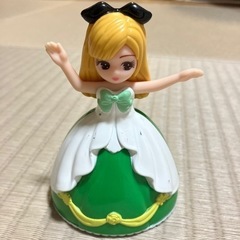 ハッピーセットの着せ替えリカちゃんの画像