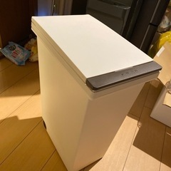ゴミ箱　30リットル