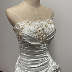 ウェディングドレスの画像