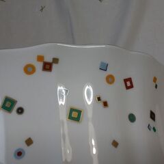 ◆【サラダボウル】　　《 BONE  CHINA   /  NARUMI JAPAN  》 ※金彩ラインと、金彩入り模様が美しい。♪の画像