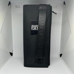 メイクアップフォーエバー　ノベルティメイクポーチ
