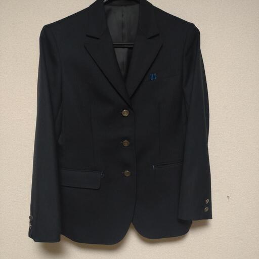 ＵＴロゴ入り  ジャケットＭ　レディース