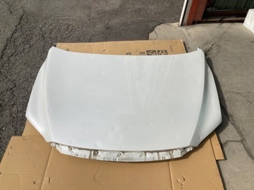 ハリアーボンネット