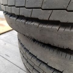 225/70R16 117/115N LT 6本セットの画像