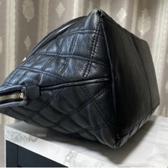 COLE HAAN キルティングハンドバック　定価50000円の画像