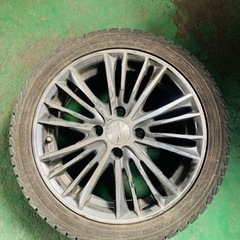 車のパーツ タイヤ、ホイール
