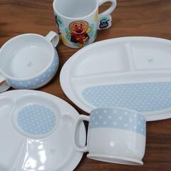 値下げしました！ベビー食器+アンパンマンコップ