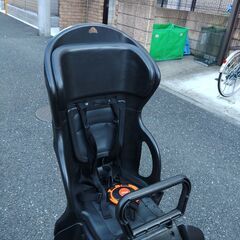 ｂ65🟢バカ親切な電動自転車屋🔴土日もお子様と土足のままご試乗可能です。  🌕️２０インチ、チャイルドシート、３人乗り、２人乗り、１人乗り、電動アシスト自転車  🔴バッテリーは、新品の９０％以上の性能を保持していて、コンディション良好です。  🟢１回の充電で３０ｋｍ以上の走行が可能です。山手線を半周するくらい走行可能です。  🌕️オプション無料。後ろチャイルドシートをかごに変更して１人乗りに変更も可能です。  🟣２０インチ、チャイルドシート、３人乗り、２人乗りなど、在庫は２０台以上あります。の画像
