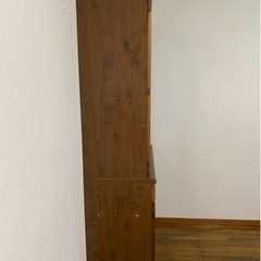 食器棚　4人家族　ブラウン　無料の画像