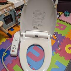 LIXIL INAX ワッシュレットの画像