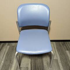 椅子（ビニール）の画像