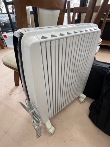 美原店　倉庫保管 デロンギ ドラゴンデジタルスマート オイルヒーター TDDS0915BL