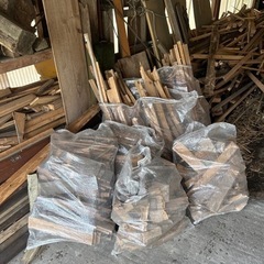 （まだまだあります）廃材　焚き木　DIYなどの画像