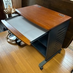 パソコンデスク