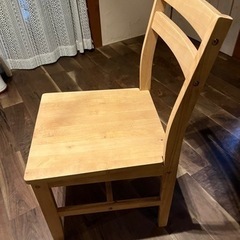美品✨無垢材ダイニングチェア　２脚セットの画像