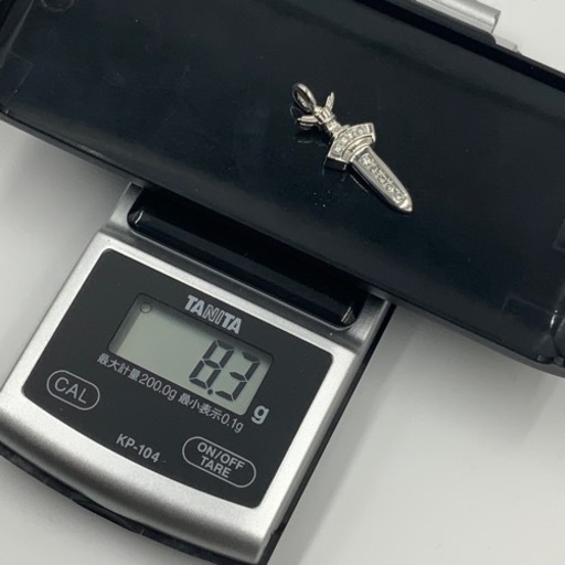 pt900 プラチナ900 ダガーペンダント　8.3g 0.25ct
