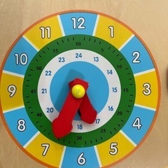 木製　英語　時計のお勉強の画像