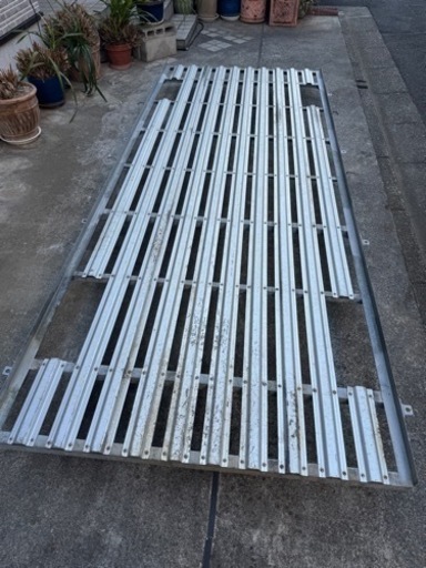 2013年式ハイエース用ルーフキャリア