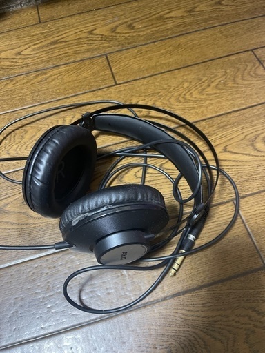 ヘッドフォン AKG K72 Closed-Back Headphones