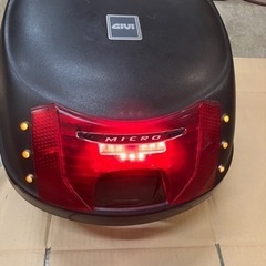 GIVI ボックスの画像
