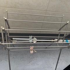 伸縮式折りたたみタオル干し