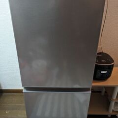 冷蔵庫2ドア(霜取り付き、シルバー)