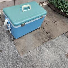 クーラーボックスの画像