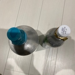 ドリンクメイト炭酸ガスボンベ 未使用満タン975g 1本　ソーダストリーム空ボンベ410g １本の画像