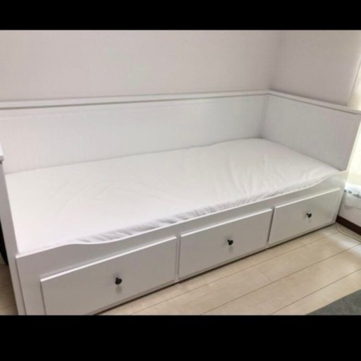 IKEA/HEMNESベッド