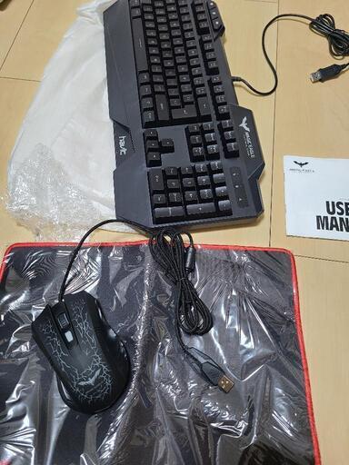キーボード、マウス、マウスマット