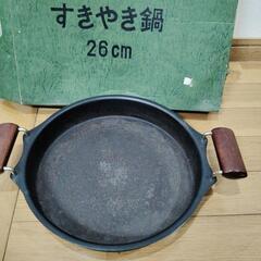すき焼き鍋　鉄板　鉄分も取れるのでは?　鉄なので少し重いですの画像