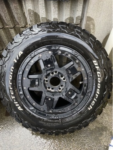 お値下げ‼️美品‼️KMCロックスターⅢ245/65/R17