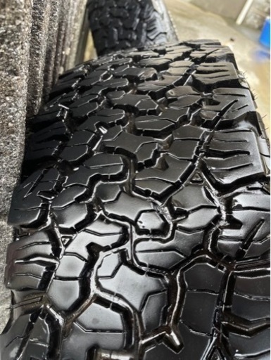 お値下げ‼️美品‼️KMCロックスターⅢ245/65/R17