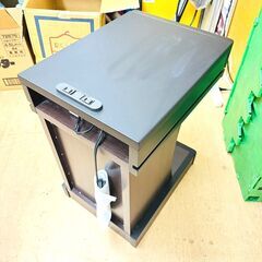 【家具・家電複数購入で割引可】ニトリ ナイトテーブル コノージ ベッドテーブル 家具の画像
