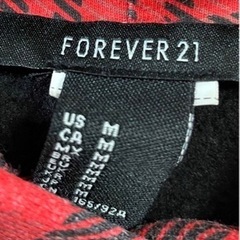 Forever21 ショート丈パーカー　Mサイズの画像