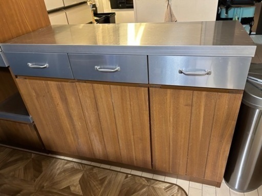 unico キッチンカウンター　カップボード