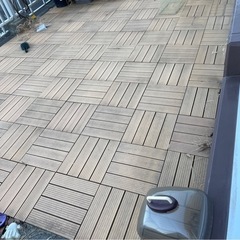 ウッドパネル48枚　取引先決まりましたの画像