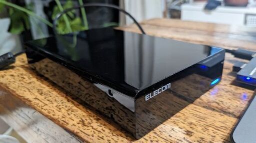 【値下げ中】ELECOM HDD 1TB ハードディスク  ELd-red010ubk