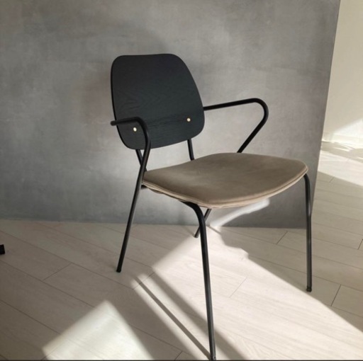 moda en casa モーダエンカーサ QUEEN B chair チェア