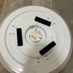 6畳用LEDシーリングライト(リモコン付き)の画像