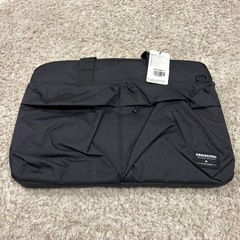 新品　パソコンバッグ　１７インチまで対応